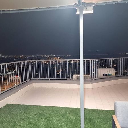 Apartmán דירת זוּגַג מפנקת עם מרפסת משגעת ונוף למפרץ. Ejlat Exteriér fotografie