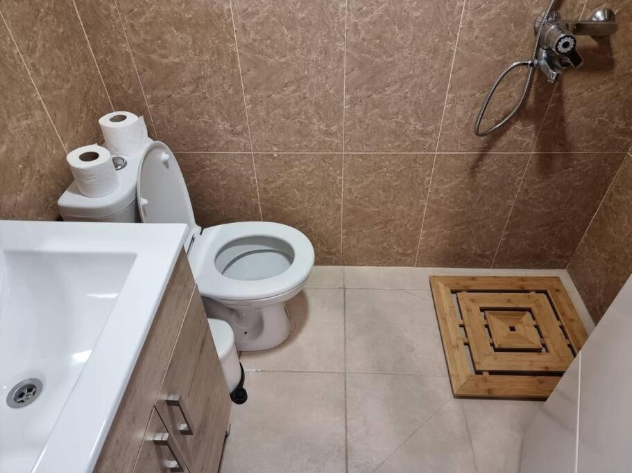 Apartmán דירת זוּגַג מפנקת עם מרפסת משגעת ונוף למפרץ. Ejlat Exteriér fotografie