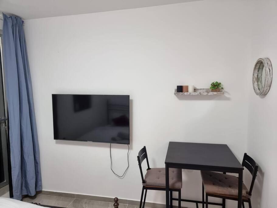 Apartmán דירת זוּגַג מפנקת עם מרפסת משגעת ונוף למפרץ. Ejlat Exteriér fotografie