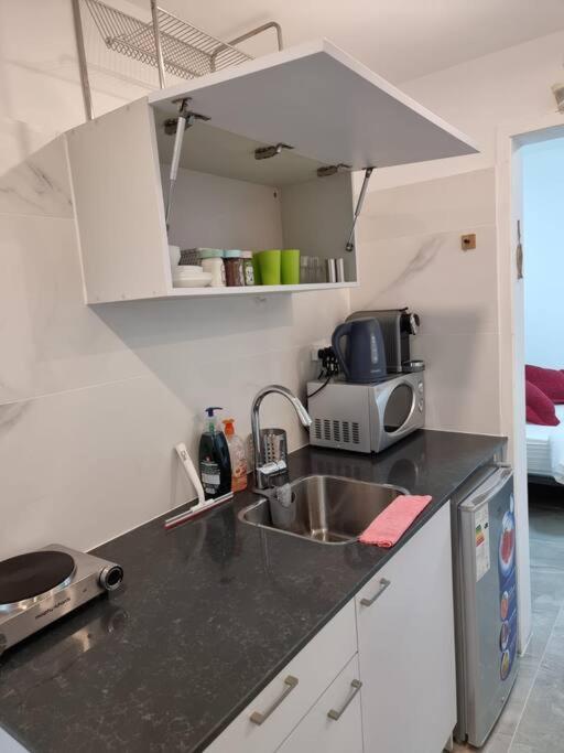 Apartmán דירת זוּגַג מפנקת עם מרפסת משגעת ונוף למפרץ. Ejlat Exteriér fotografie